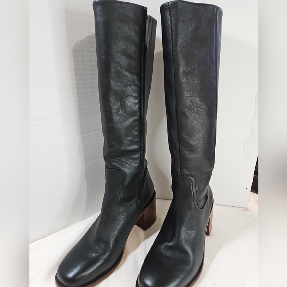 Patina High Heel  Women's Sz. 7 Black Leather Block Heel 3" Aprox - Picture 1 of 16
